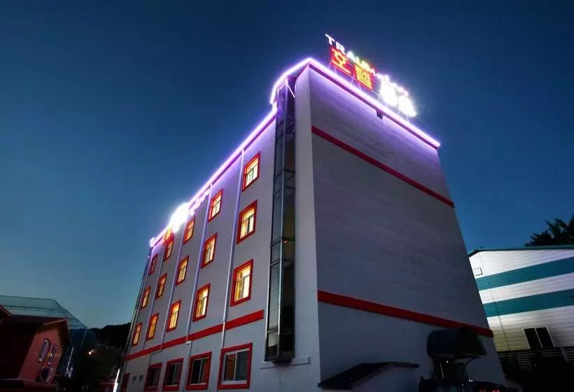 Traum Hotel & Condo