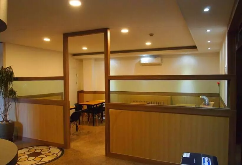 Traum Hotel & Condo