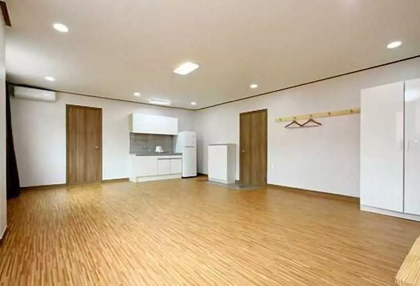 Traum Hotel & Condo