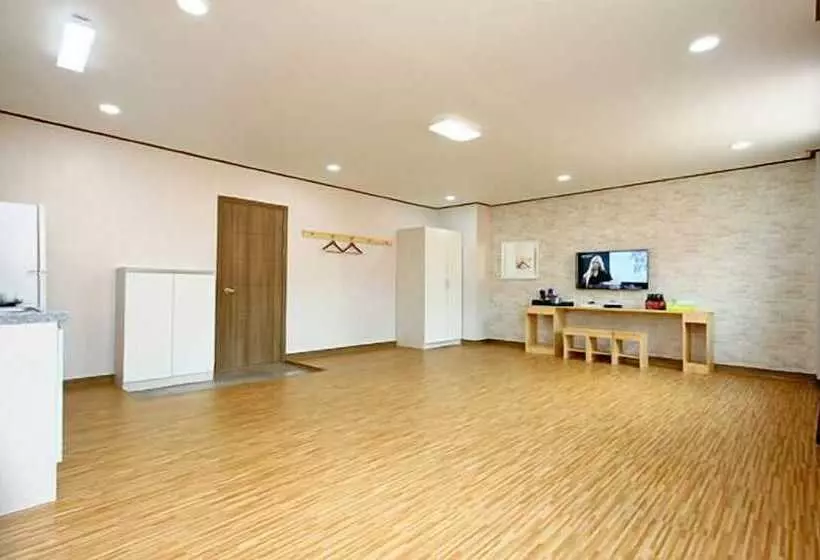 Traum Hotel & Condo