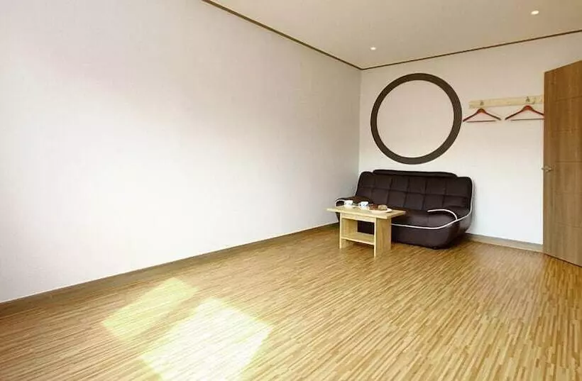 Traum Hotel & Condo