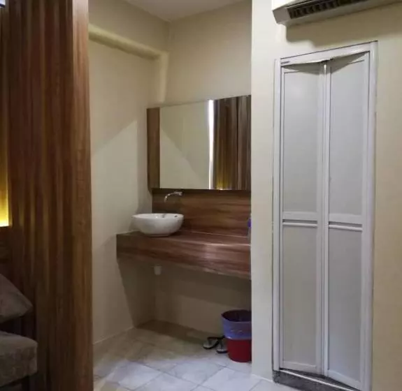 هتل Zamburger Sunway Mentari