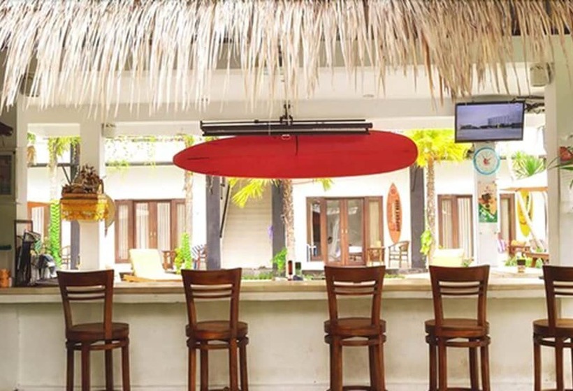 פנסיון Premier Surf Camp