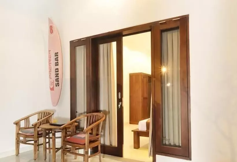 پانسیون Premier Surf Camp