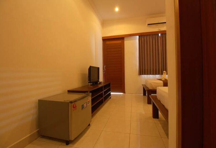 פנסיון Premier Surf Camp