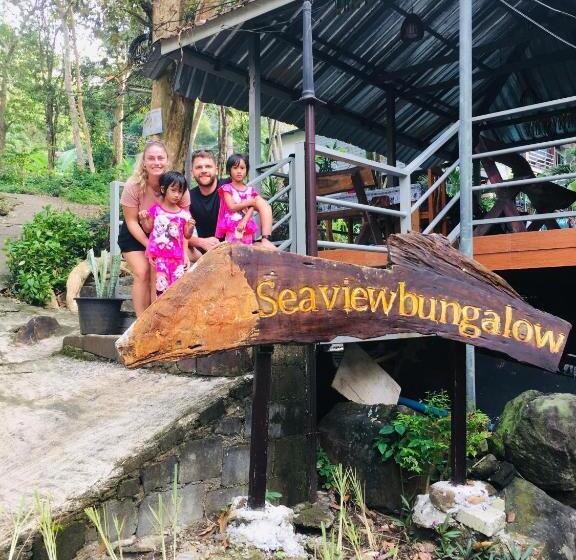 פנסיון Sea View Bungalow