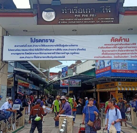 פנסיון Sea View Bungalow