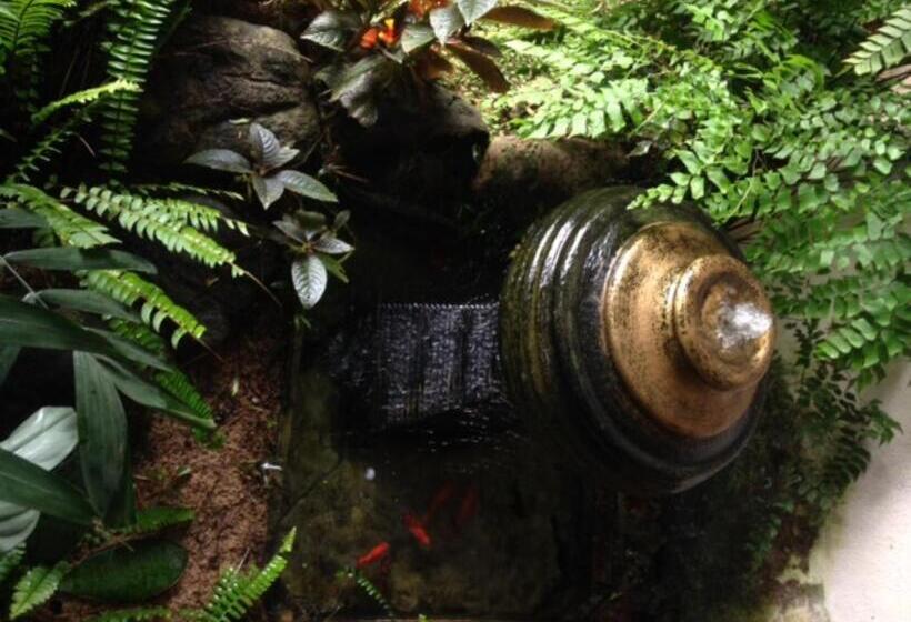 Pension (Hôtel basse catégorie) Silvikris Villa