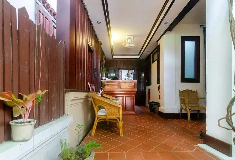 پانسیون Villa Khili Namkhan