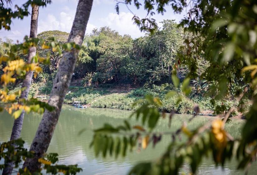 פנסיון Villa Khili Namkhan