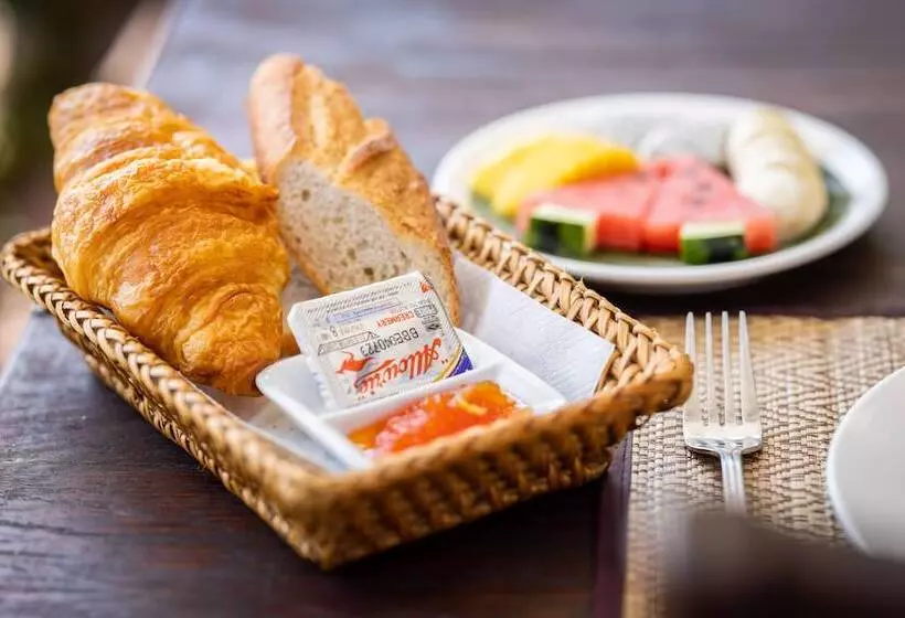 پانسیون Villa Khili Namkhan