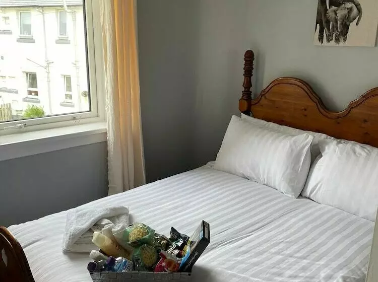 County Cottages South