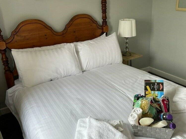 County Cottages South