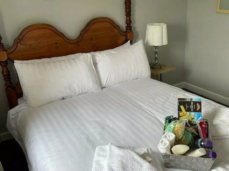 County Cottages South