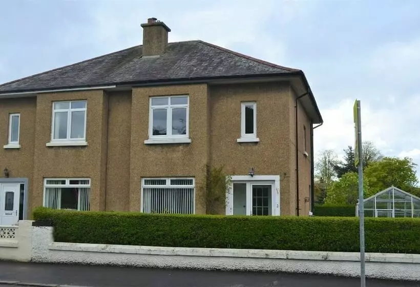 County Cottages South