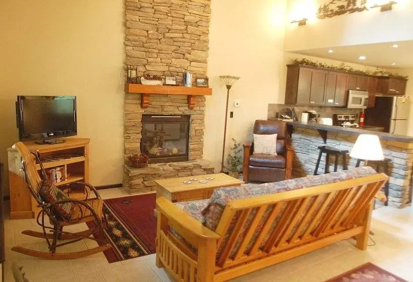 Glacier Springs Cabin 89 Cedar And Log Cabin Sleeps 4 Close To Skiing And Hiking