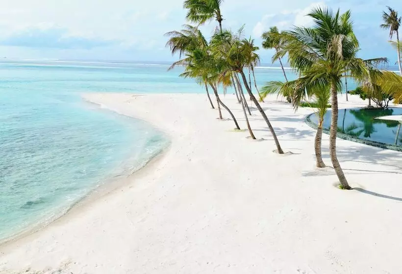 هتل Meliá Whale Lagoon Maldives