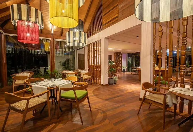 هتل Meliá Whale Lagoon Maldives