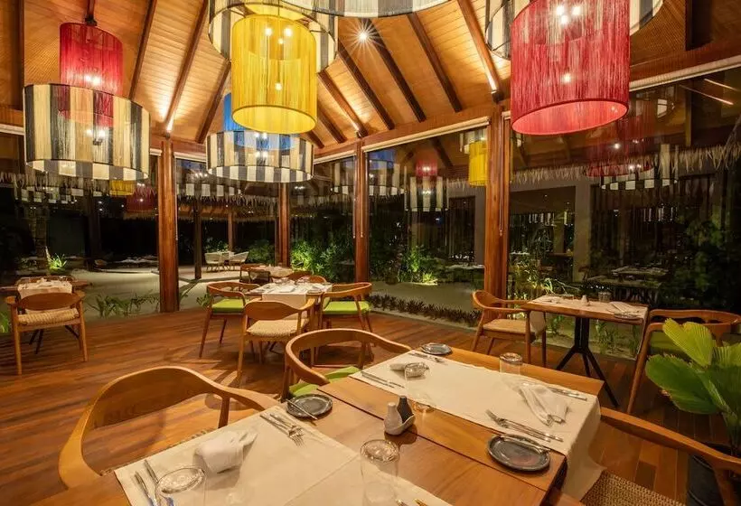 هتل Meliá Whale Lagoon Maldives