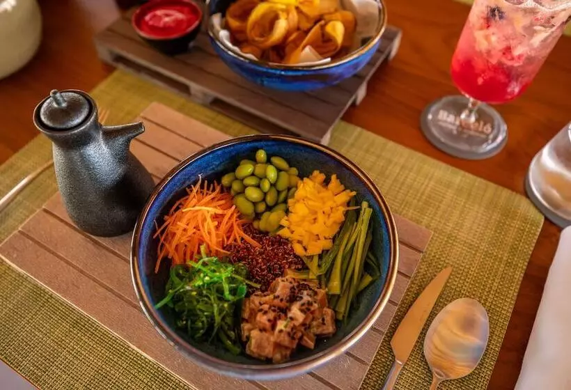 هتل Meliá Whale Lagoon Maldives