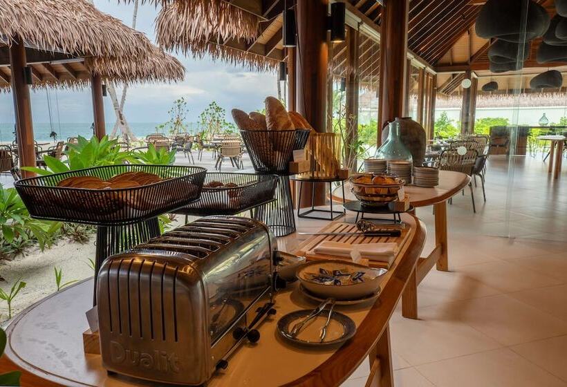 Szálloda Barceló Whale Lagoon Maldives