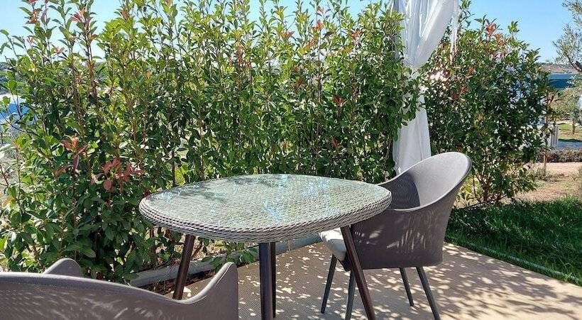 Сельский отель Glamping Skies   Adults Only