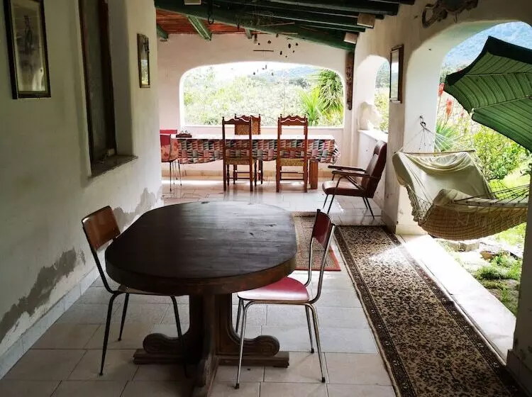 Majatalo 2nd Private Room In The Attic With Shared Bathroom Use