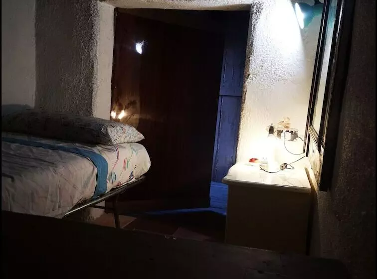 Majatalo 2nd Private Room In The Attic With Shared Bathroom Use
