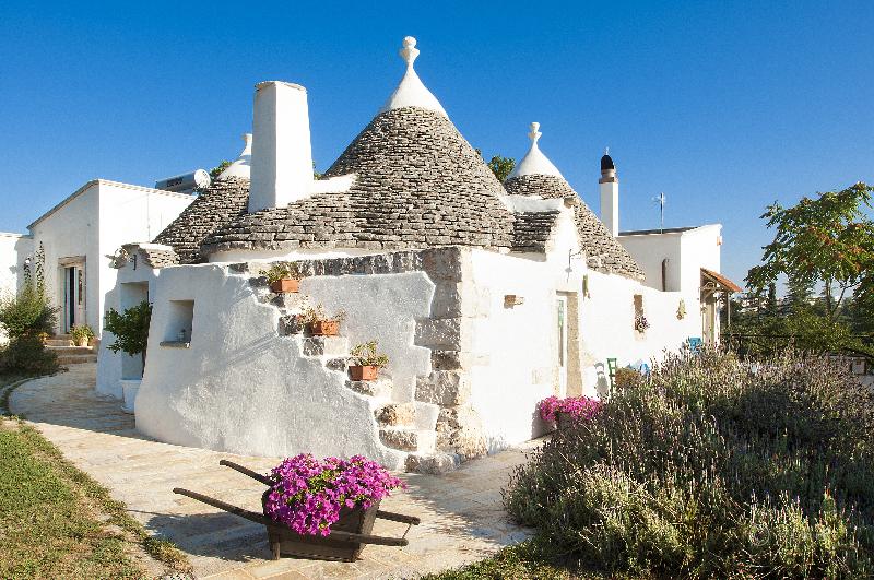 تختخواب و صبحانه Trulli Terra Magica