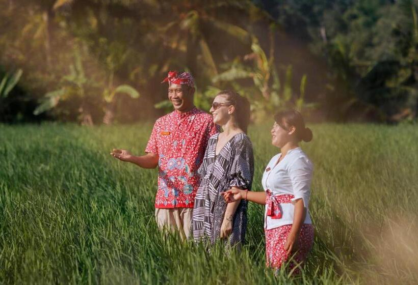 Отель Amarta Beach Retreat By Nakula