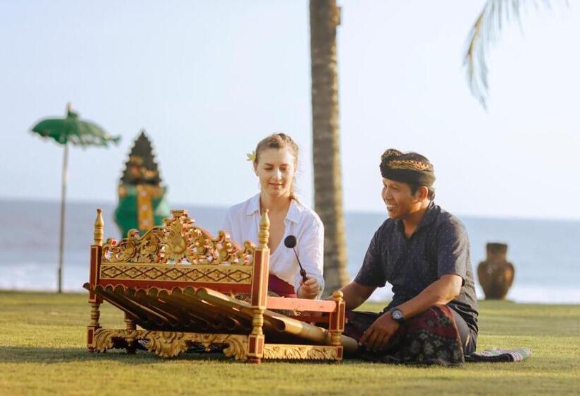 Отель Amarta Beach Retreat By Nakula