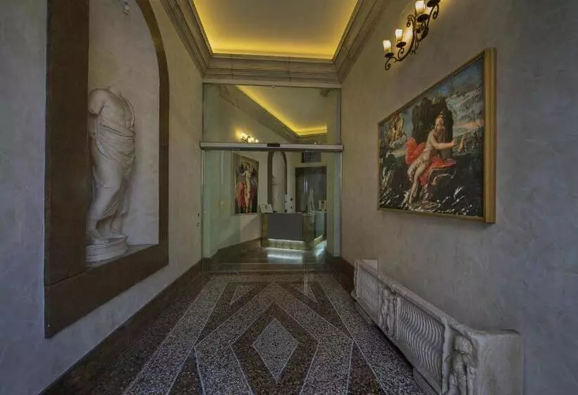 هتل Antica Dimora Delle Cinque Lune