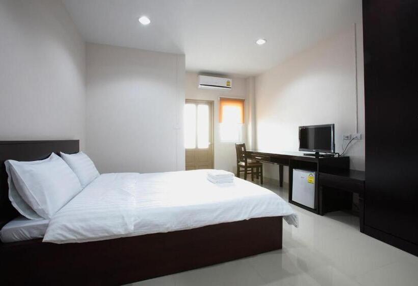 בית מלון כפרי Garden Hill