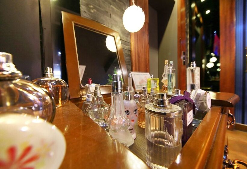 בית מלון כפרי Goyang Page