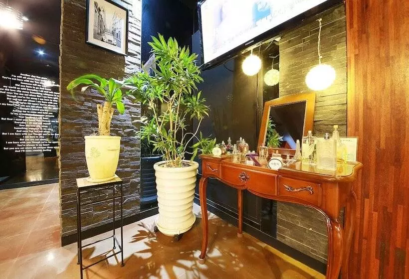 בית מלון כפרי Goyang Page