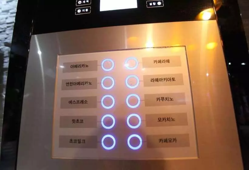 בית מלון כפרי Goyang Page