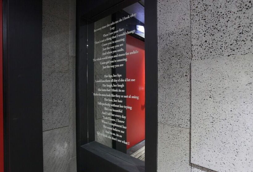 בית מלון כפרי Goyang Page