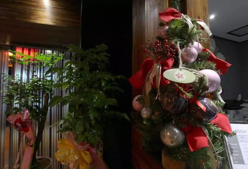 בית מלון כפרי Goyang Page