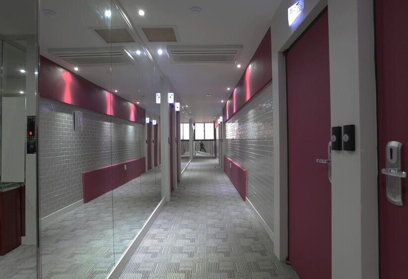 בית מלון כפרי Goyang Page