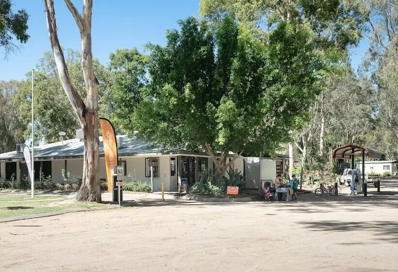 בית מלון כפרי Ingenia Holidays Murray Bend