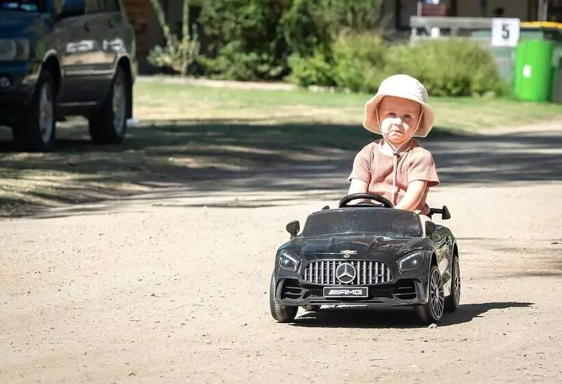 בית מלון כפרי Ingenia Holidays Murray Bend