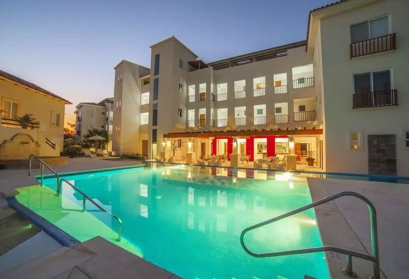 هتل Mansiones Cruz Del Mar