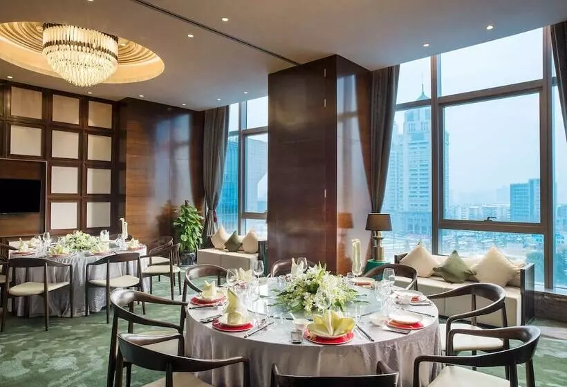 Отель Sofitel Lianyungang Suning