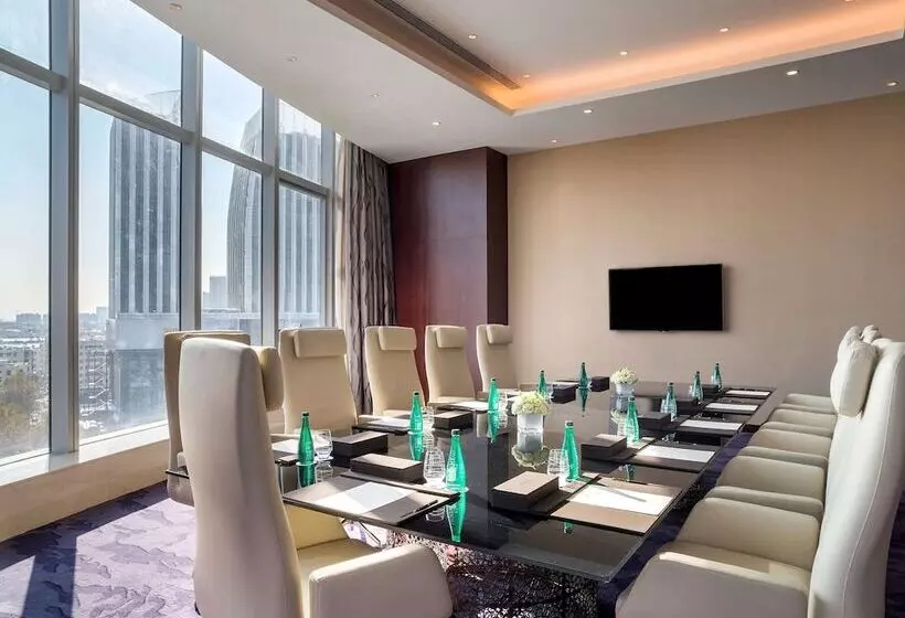 Отель Sofitel Lianyungang Suning