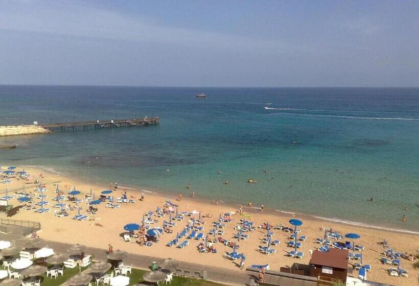 בית מלון כפרי Vrissaki Beach