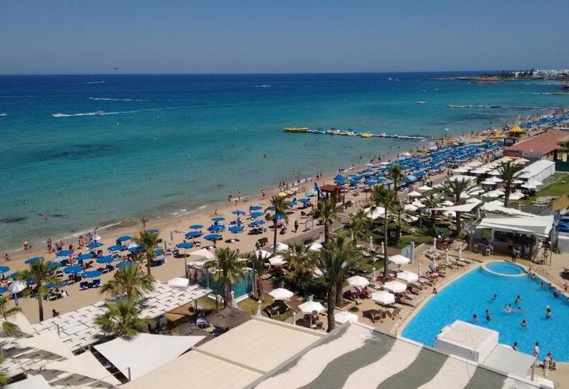 בית מלון כפרי Vrissaki Beach