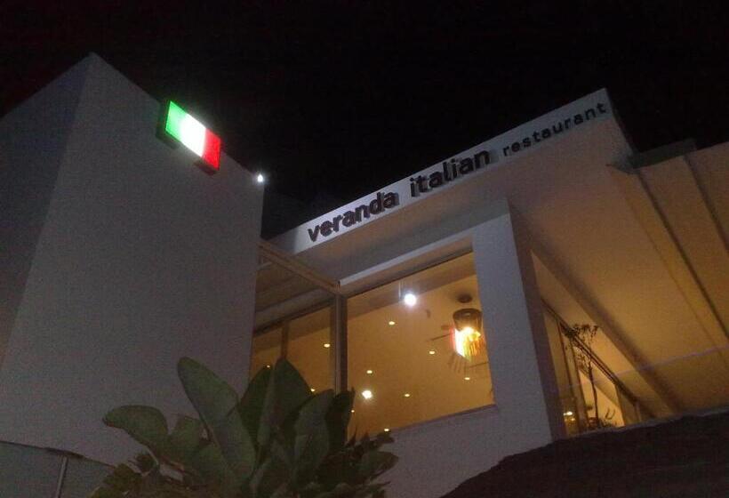 בית מלון כפרי Vrissaki Beach