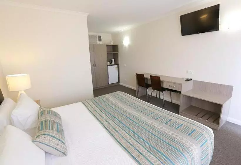 فندق على الطريق Seven Pines Motor Inn