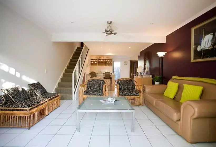 Skippers Cove Waterfront Resort