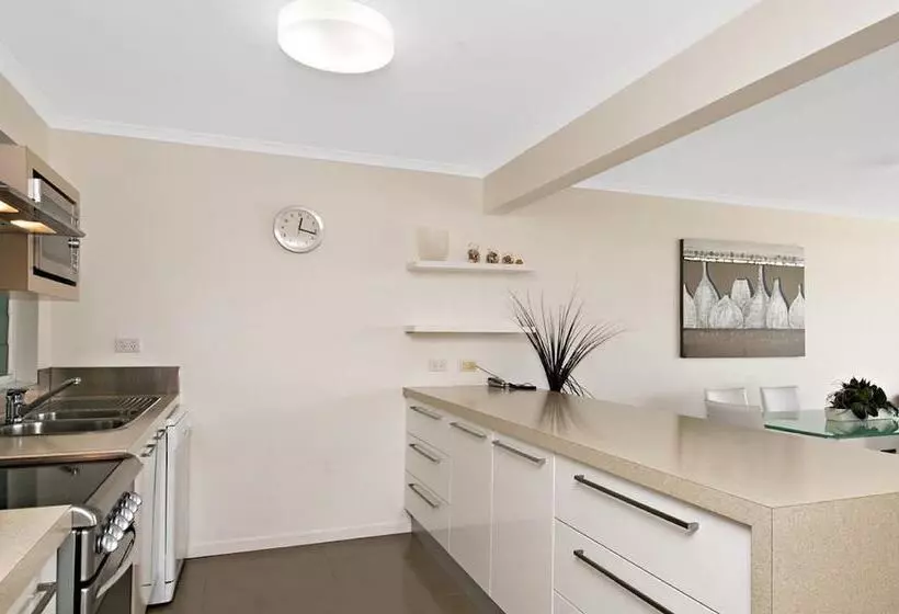 Skippers Cove Waterfront Resort